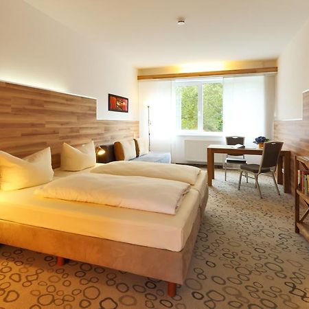 Petul Apart Hotel Am Ruhrbogen Bochum Esterno foto