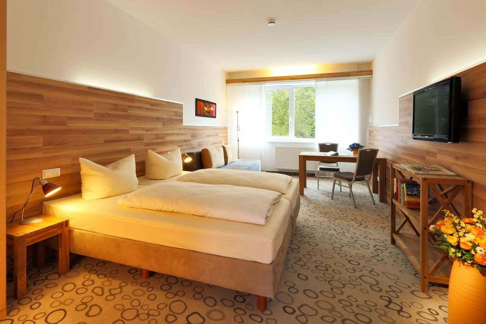 Petul Apart Hotel Am Ruhrbogen Bochum Esterno foto