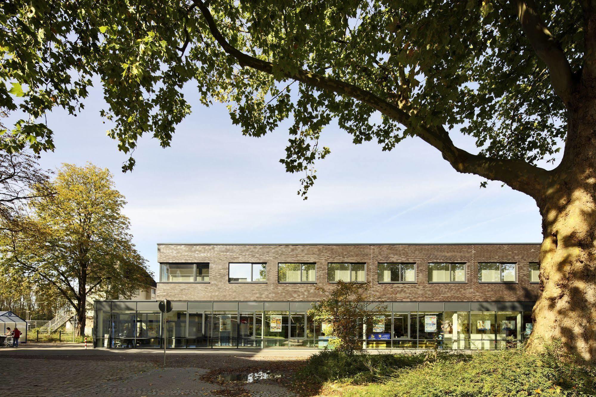 Petul Apart Hotel Am Ruhrbogen Bochum Esterno foto
